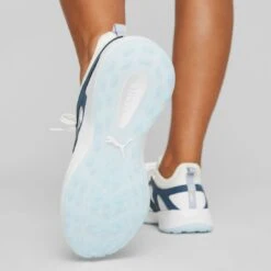 Puma Women's Ignite Malibu Golf Shoes White/Silver/Evening Sky -EliteGolf Store puma womens ignite malibu golf white silver eve sky 376158 04 mod2 itempicture